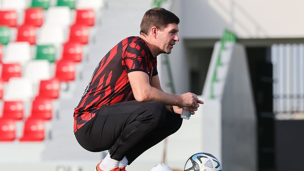 جيرارد يوجه طلبا مفاجئا لرئيس رابطة الدوري السعودي بشأن تعاقدات الاتفاق