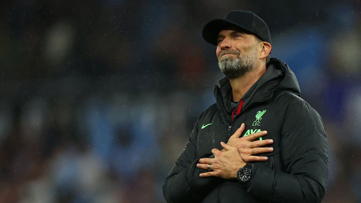 لقطة مؤثرة.. كلوب يودّع ملعب "آنفيلد" (فيديو)