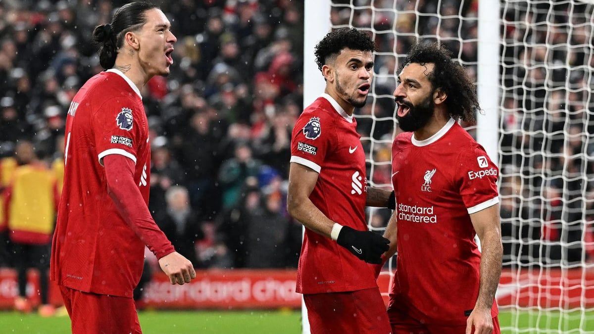 برشلونة يستغل عدم استقرار ليفربول للانقضاض على هذا اللاعب