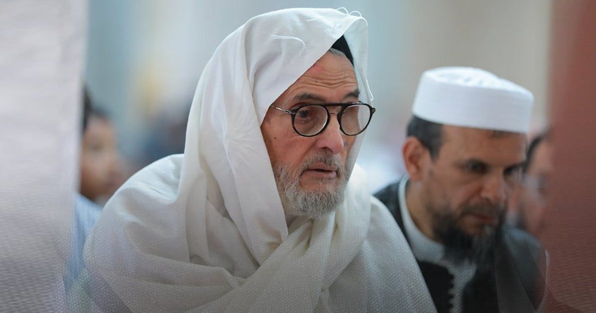 من هو الشيخ عبداللطيف الشويرف الذي أحزنت وفاته الليبيين؟ (صور)
