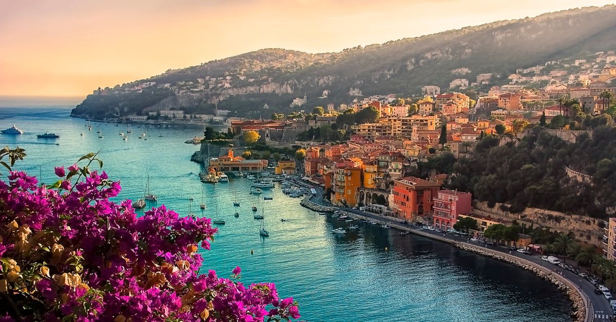 ماذا يحضر مهرجان كان السينمائي للمدينة الفرنسية الساحلية؟ (صور)