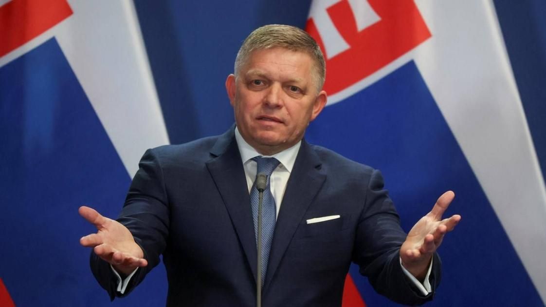 فيديو| رئيس وزراء سلوفاكيا يتعرض لمحاولة اغتيال.. وأنباء عن إصابته برصاص في البطن