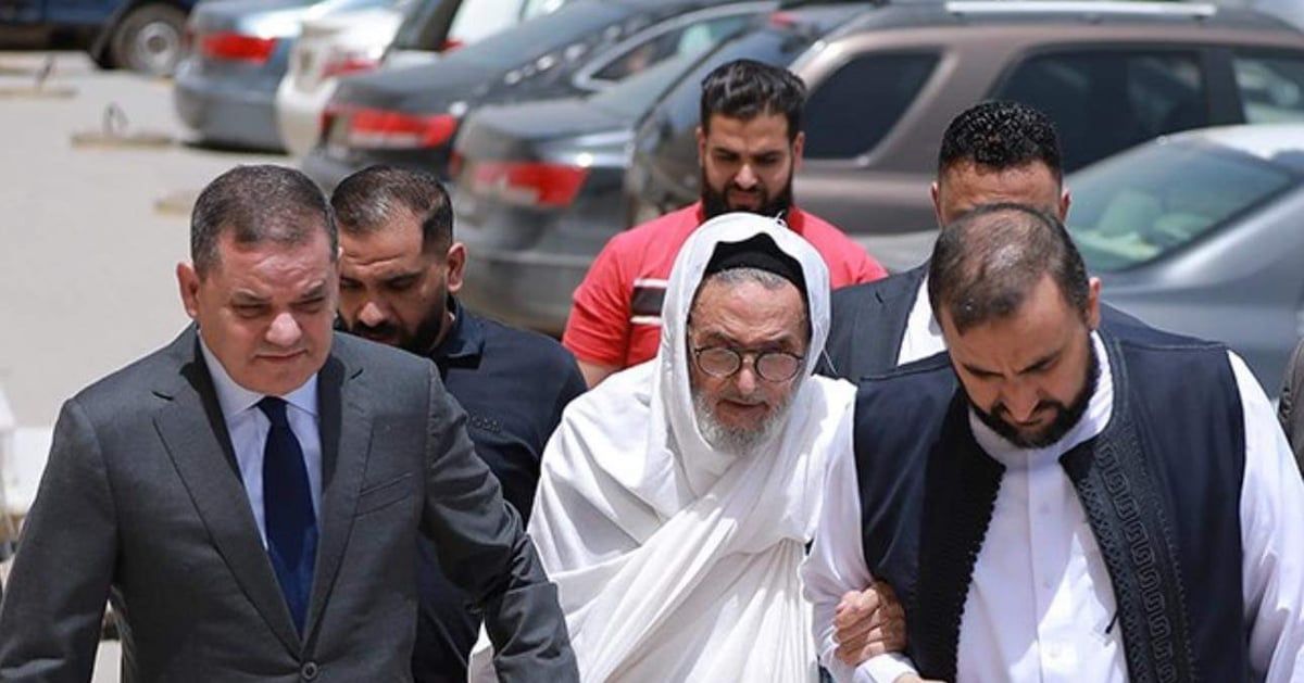 ليبيا تودع أحد أعلامها الشيخ عبداللطيف الشويرف (صور وفيديو)