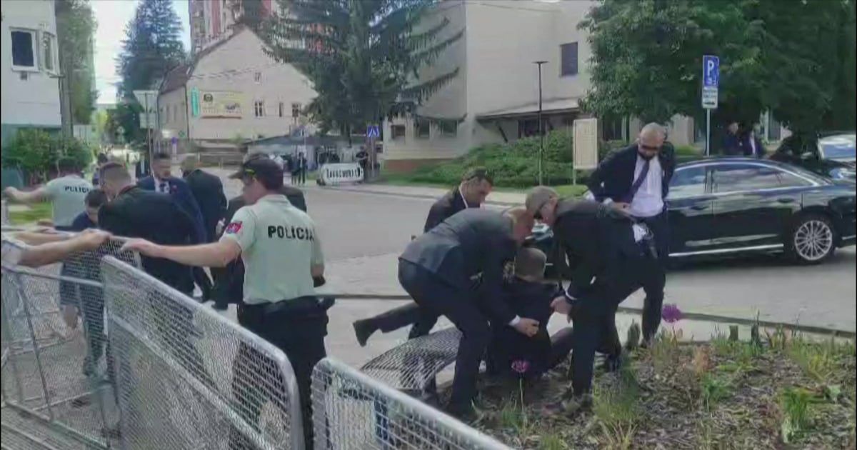 سلوفاكيا: الهجوم على فيكو "اعتداء سياسي" وحياته في خطر