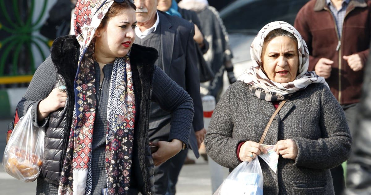 لتطبيق خطة "نور".. وزير داخلية إيران يدافع عن قمع غير المحجبات (فيديو)