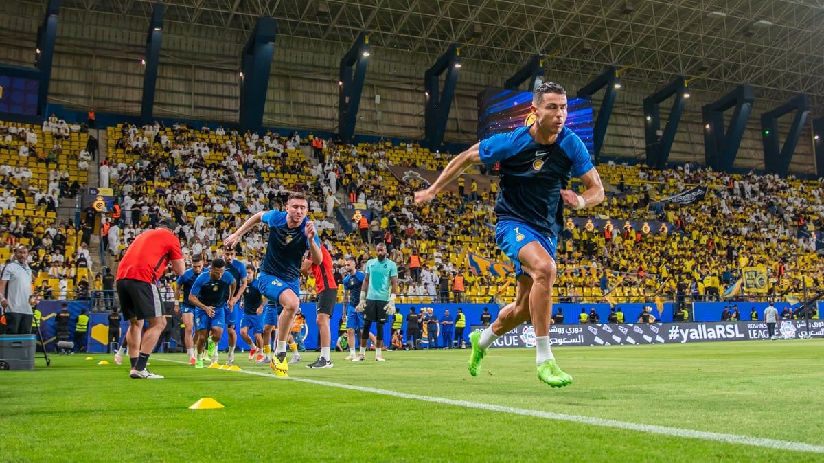 رونالدو يرقص قبل مباراة النصر والهلال (فيديو)