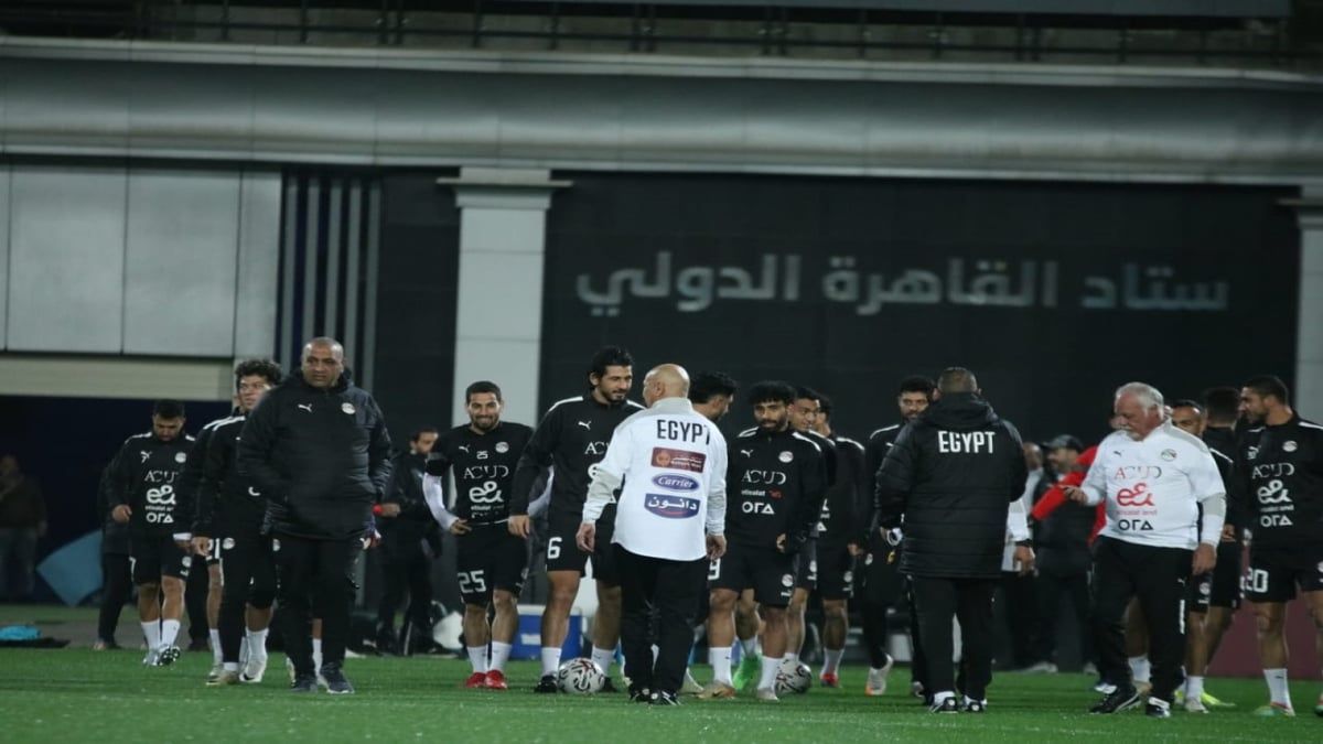 حسام حسن يواصل عناده مع نجم الأهلي المصري