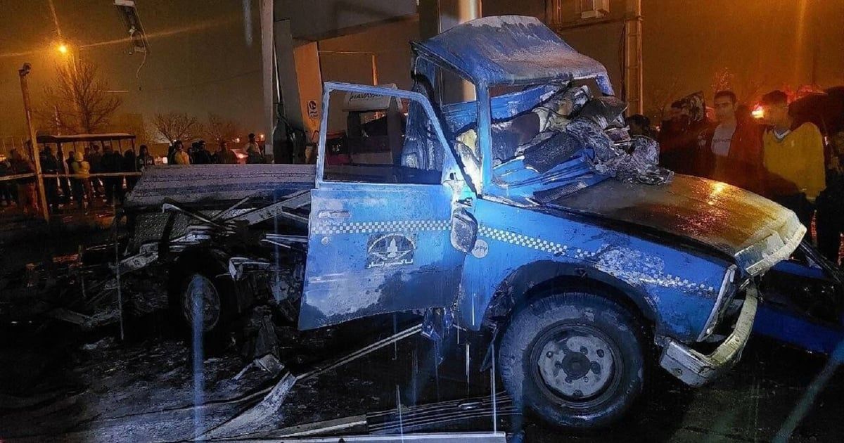 انفجار سيارة داخل محطة وقود شمال إيران