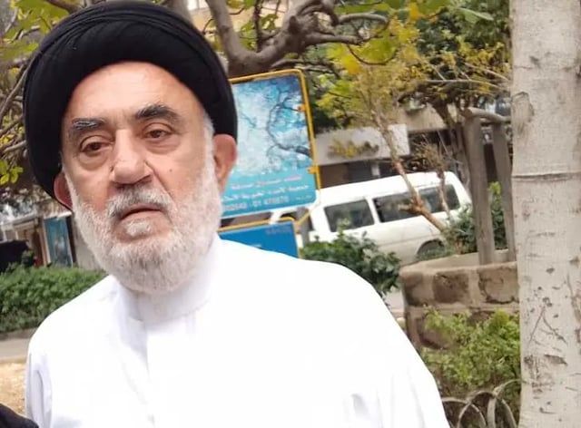 رجل دين مقرب من نصر الله يقتل شخصا أمام مسجد في لبنان