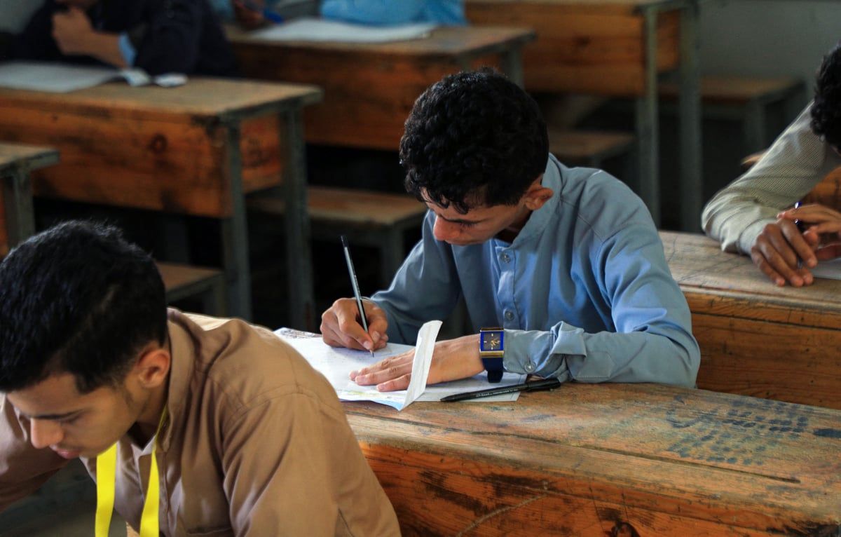 "مفرد خلال".. أسئلة غريبة تواصل إثارة الجدل في مصر‎