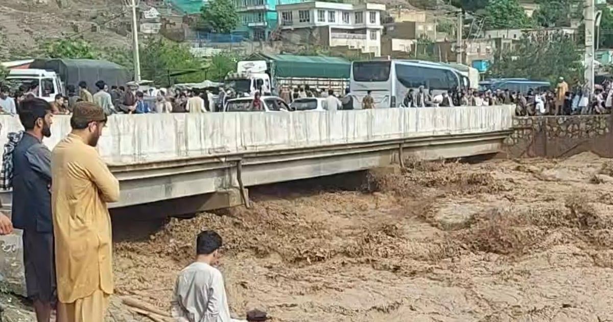 فيضانات عارمة تقتل العشرات في أفغانستان (فيديو وصور)