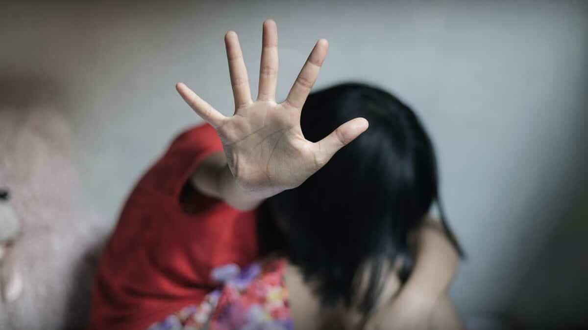 برنامج لبناني يثير غضبًا بعد تشجيعه "هتك عرض الأطفال"