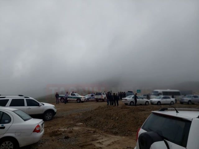 جرت وسط الضباب وفي غابة.. توقف عمليات البحث عن مروحية رئيسي