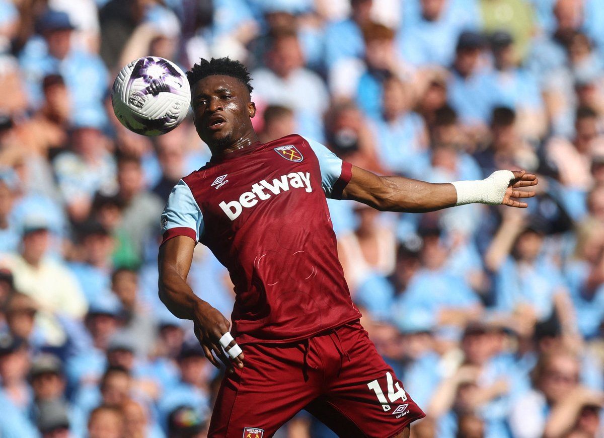 على طريقة رونالدو.. قدوس يسجل هدفًا خياليًا في مرمى مانشستر سيتي (فيديو)