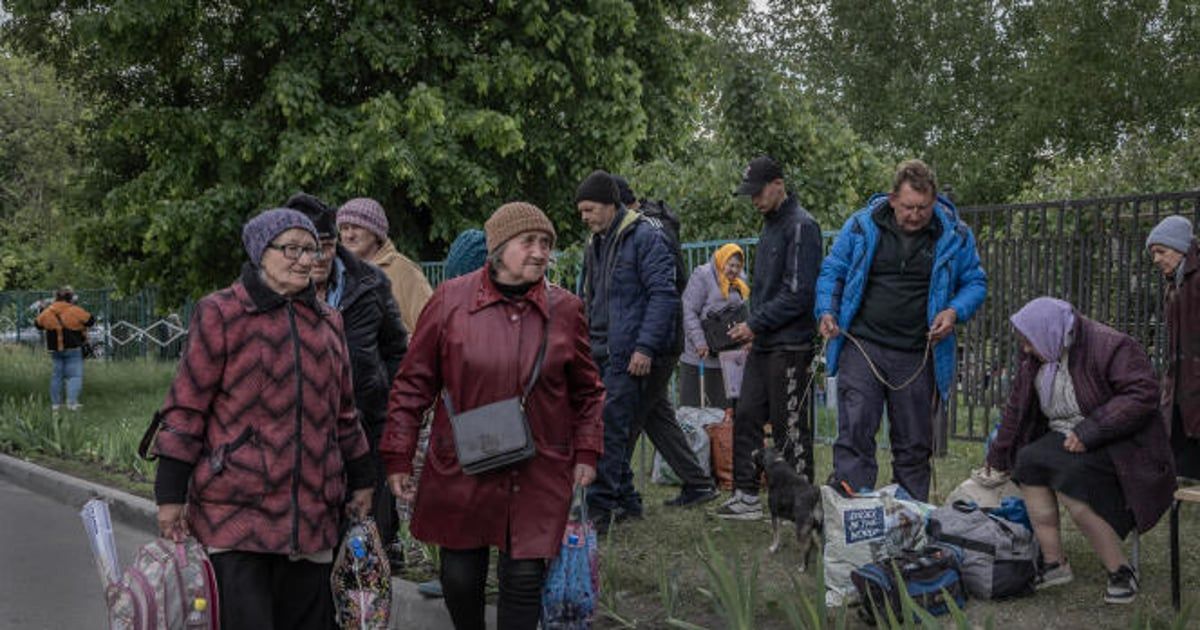 خاركيف.. الجيش الروسي يواصل تقدمه و آلاف الأوكرانيين يفرون