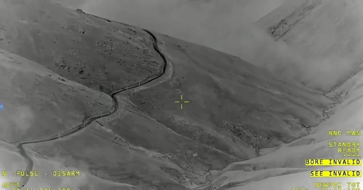 العيون تتعلق بالمسيّرة التركية "أكينجي" خلال بحثها عن طائرة رئيسي