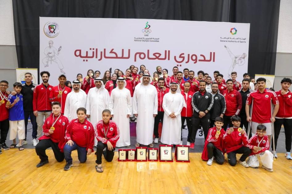 الشارقة بطل دوري الكاراتيه لفرق «الكاتا»