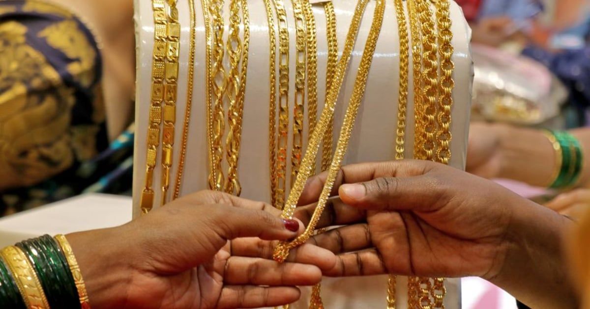 قفزة في أسعار الذهب والفضة عند أعلى مستوى في 11 عاما