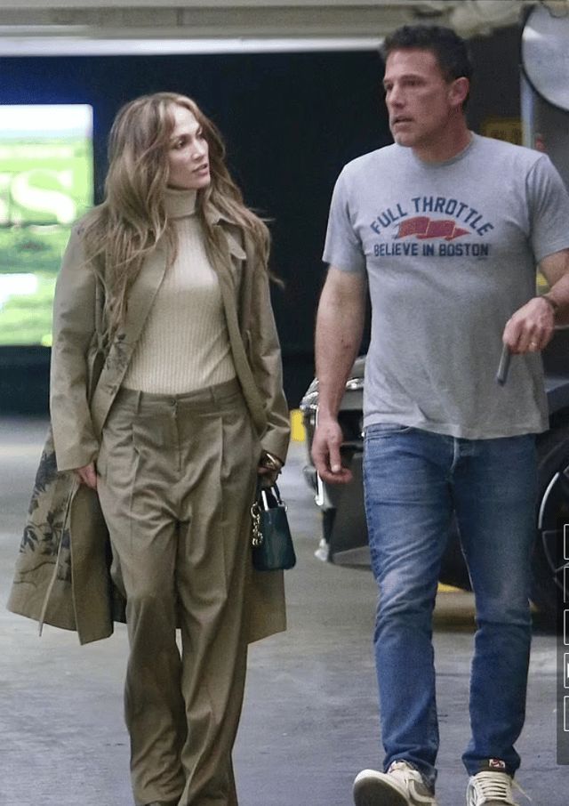 بعد أنباء انفصالهما.. جينفير لوبيز وبن أفليك يظهران "مبتسمَين" معًا (صور)