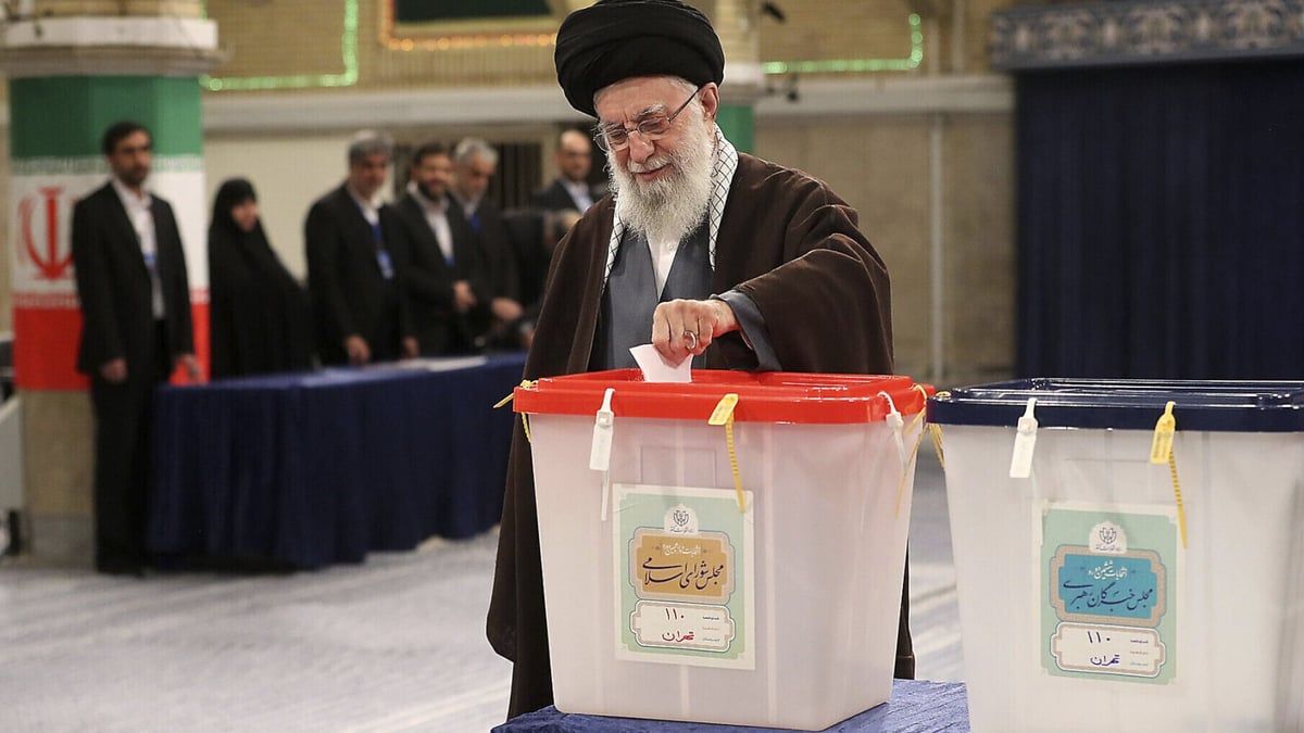 "الداخلية الإيرانية" تقترح أواخر يونيو المقبل موعدا للانتخابات الرئاسية