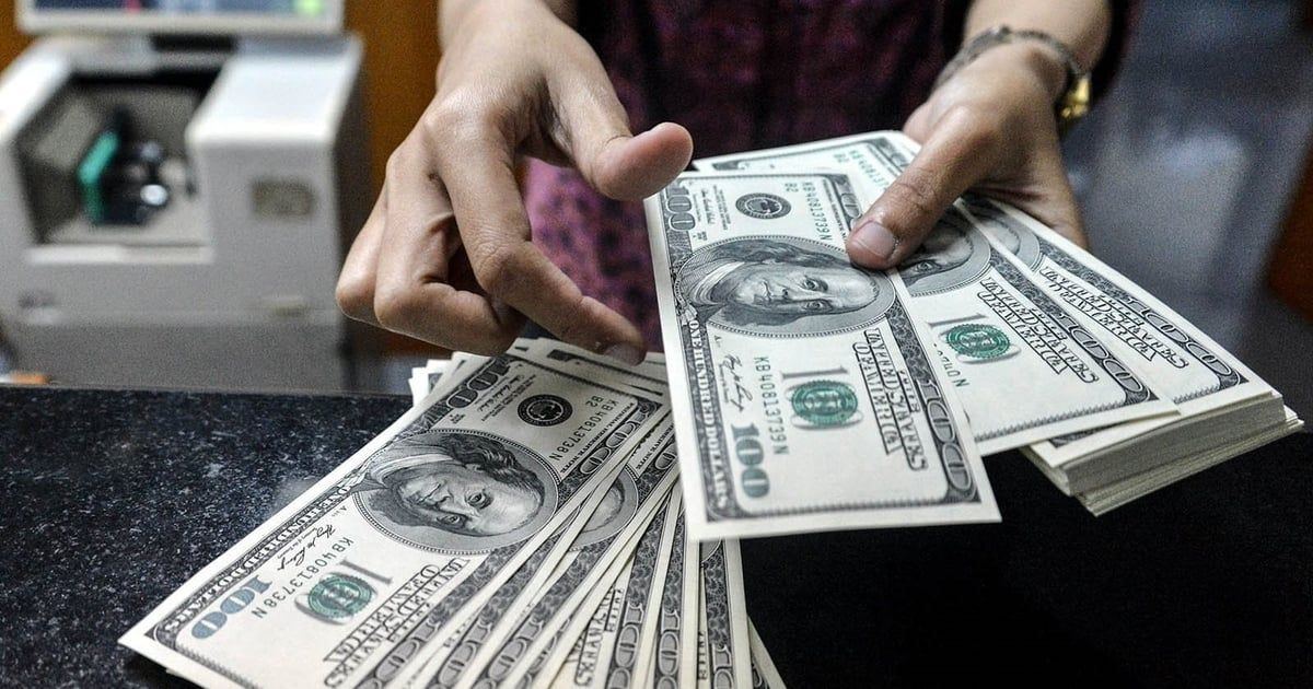 الدولار يرتفع وسط ترقب مؤشرات من الاحتياطي الاتحادي عن أسعار الفائدة
