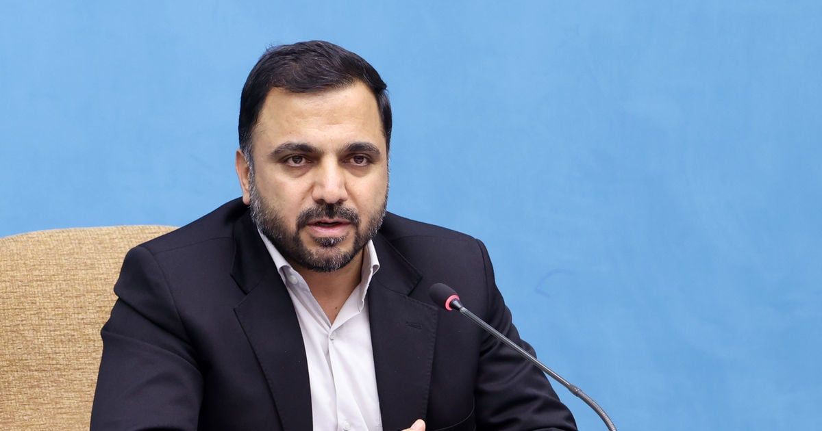 وزير إيراني يكشف تفاصيل جديدة حول طائرة رئيسي المنكوبة (فيديو)