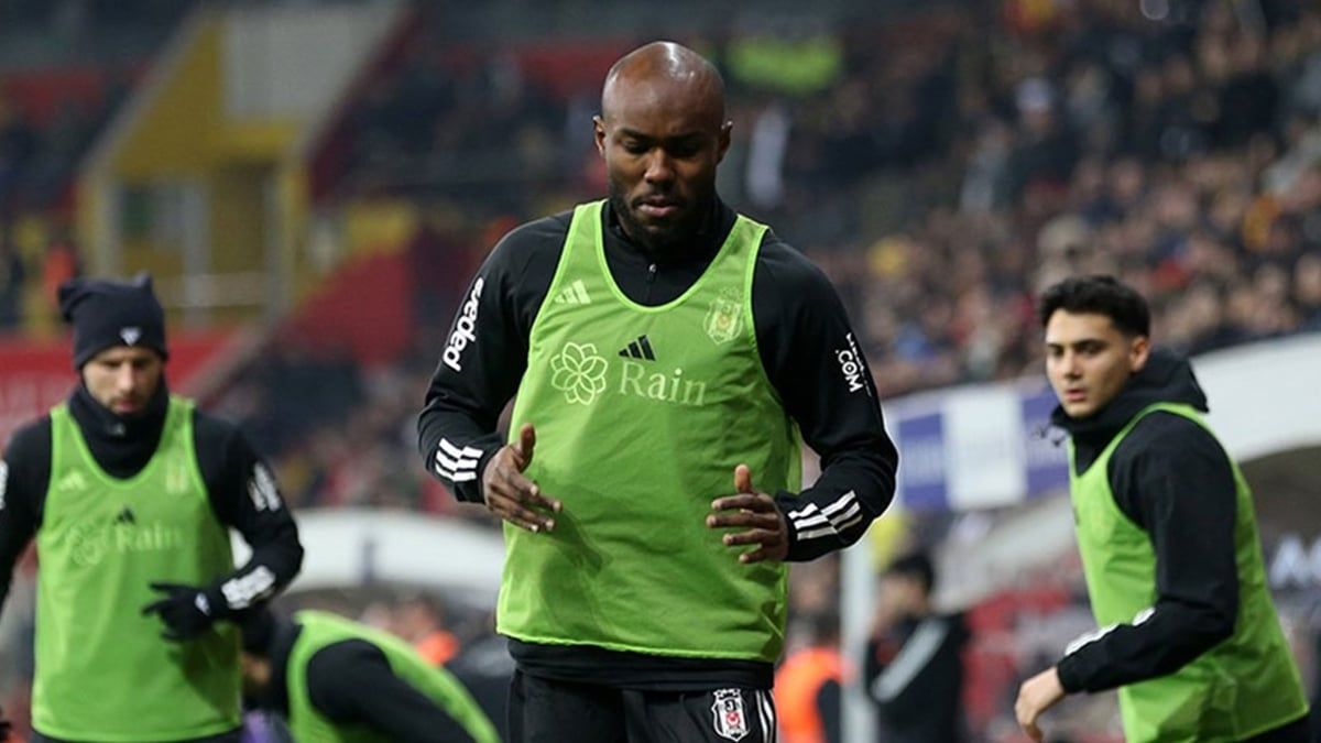 ناديان سعوديان يتنافسان للتعاقد مع الليبي المعتصم بالله المصراتي