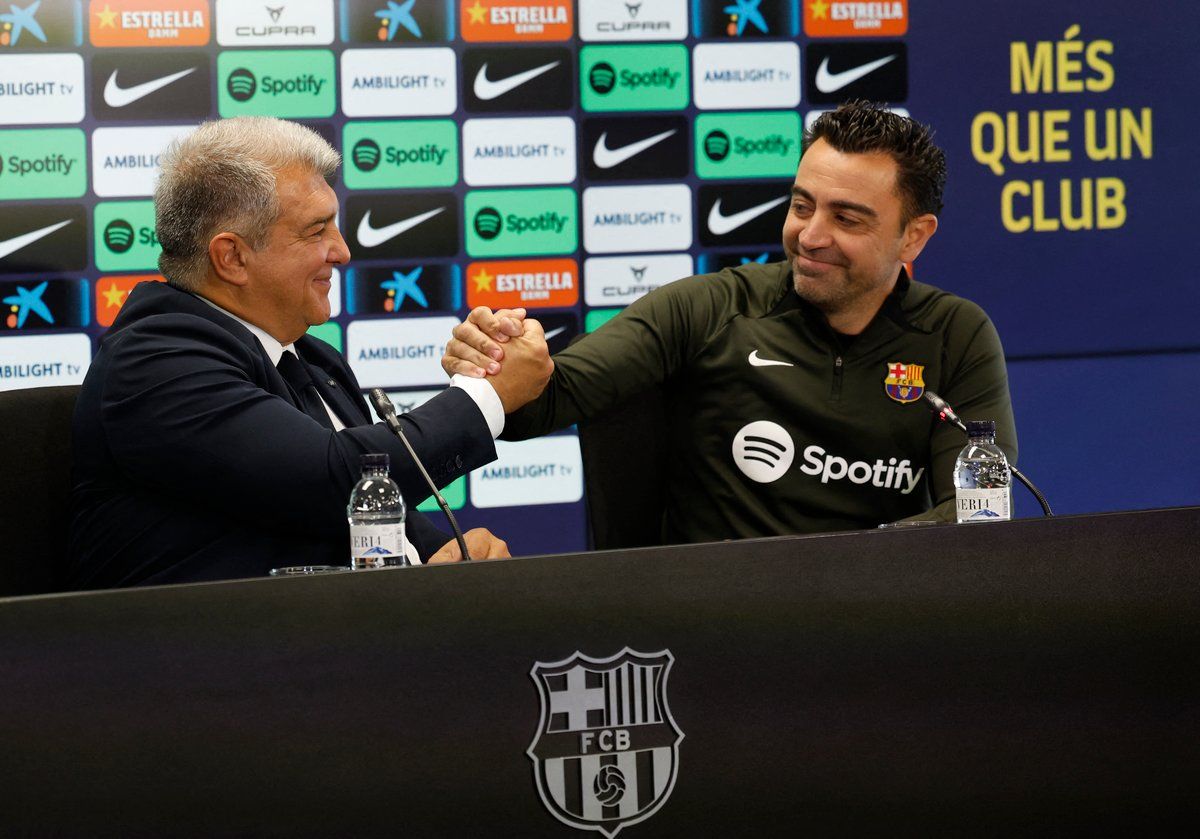 مفاجأة غير متوقعة خلال اجتماع لابورتا وتشافي