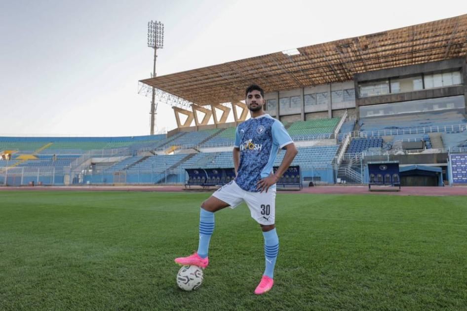 بيراميدز يمدد عقد مهاجمه إبراهيم عادل