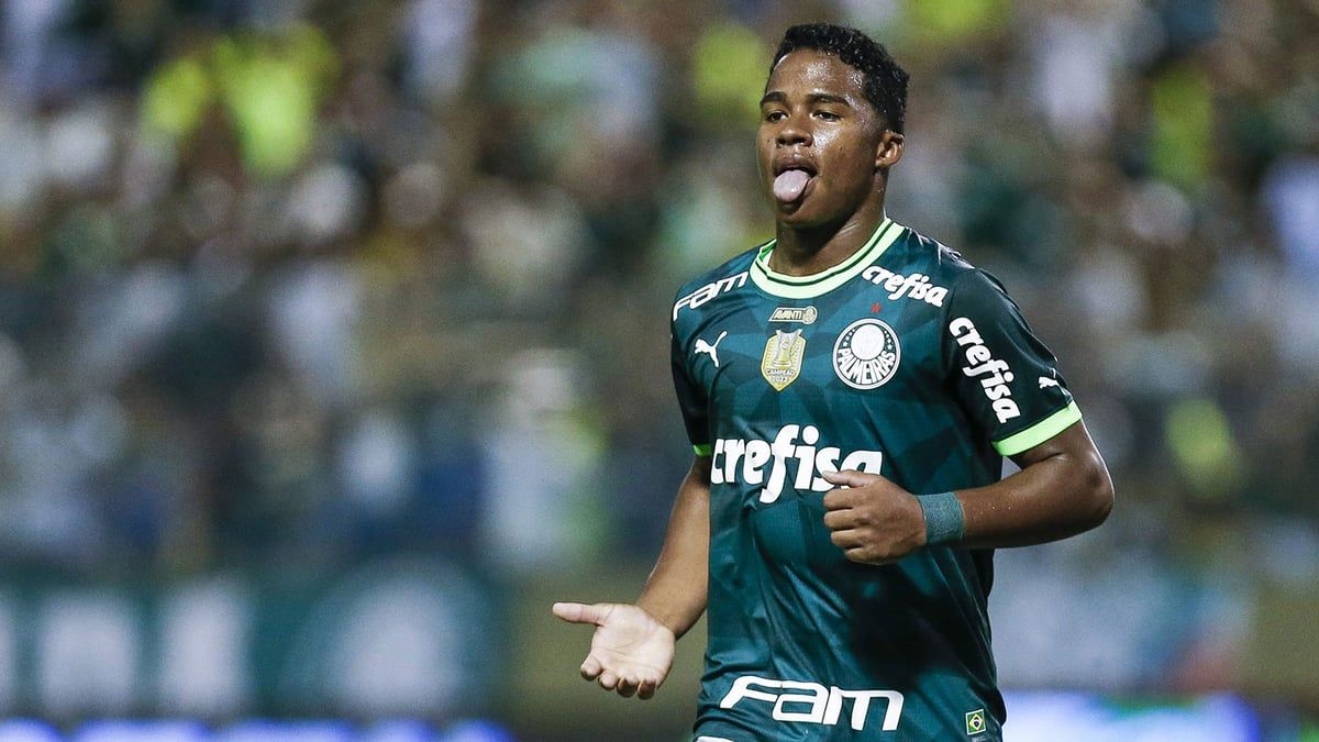 رد ناري من إندريك بشأن المنافسة مع مبابي