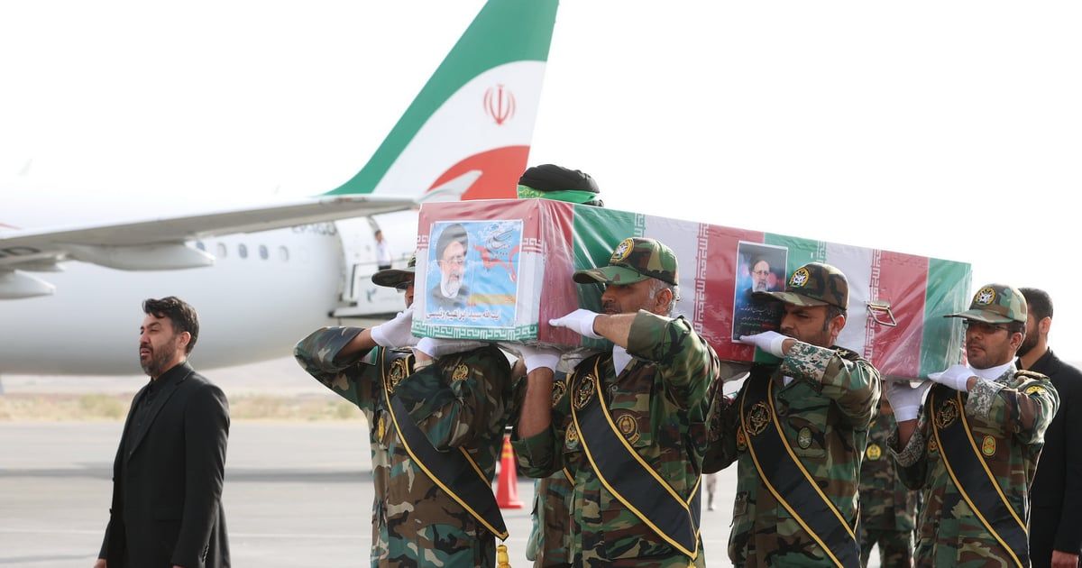 قبل دفنه في مشهد اليوم.. جثمان رئيسي يشيّع في مدينة بيرجند (فيديو)