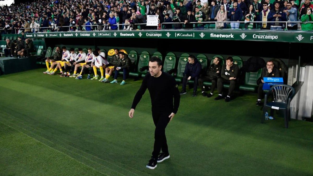 أول تعليق من تشافي بعد إقالته