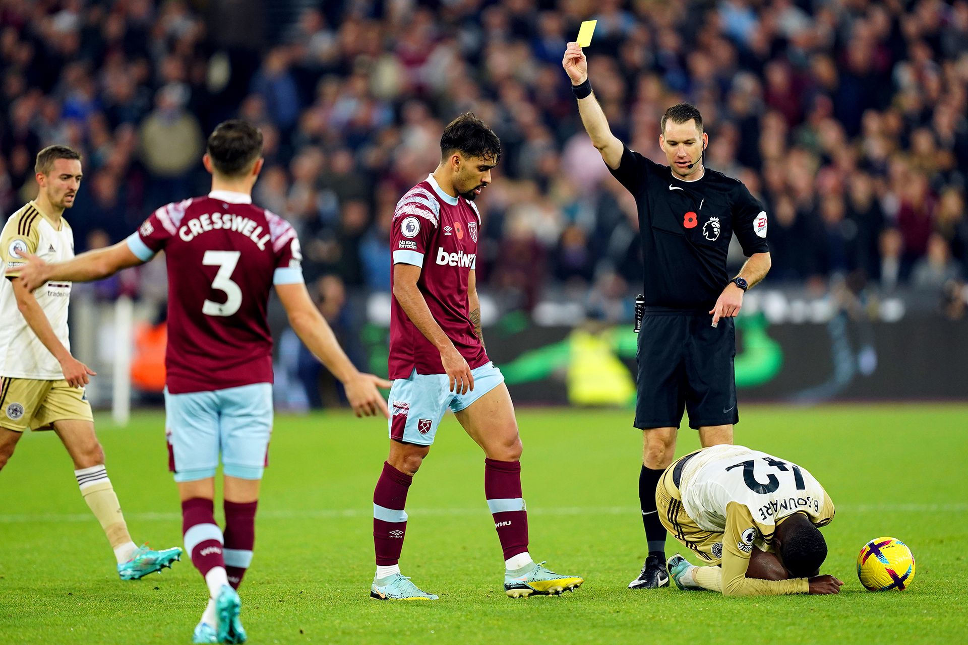 مهدد بالإيقاف مدى الحياة.. هل تعمد البرازيلي باكيتا الحصول على بطاقات صفراء في المباريات؟ - موقع الخليج الان
