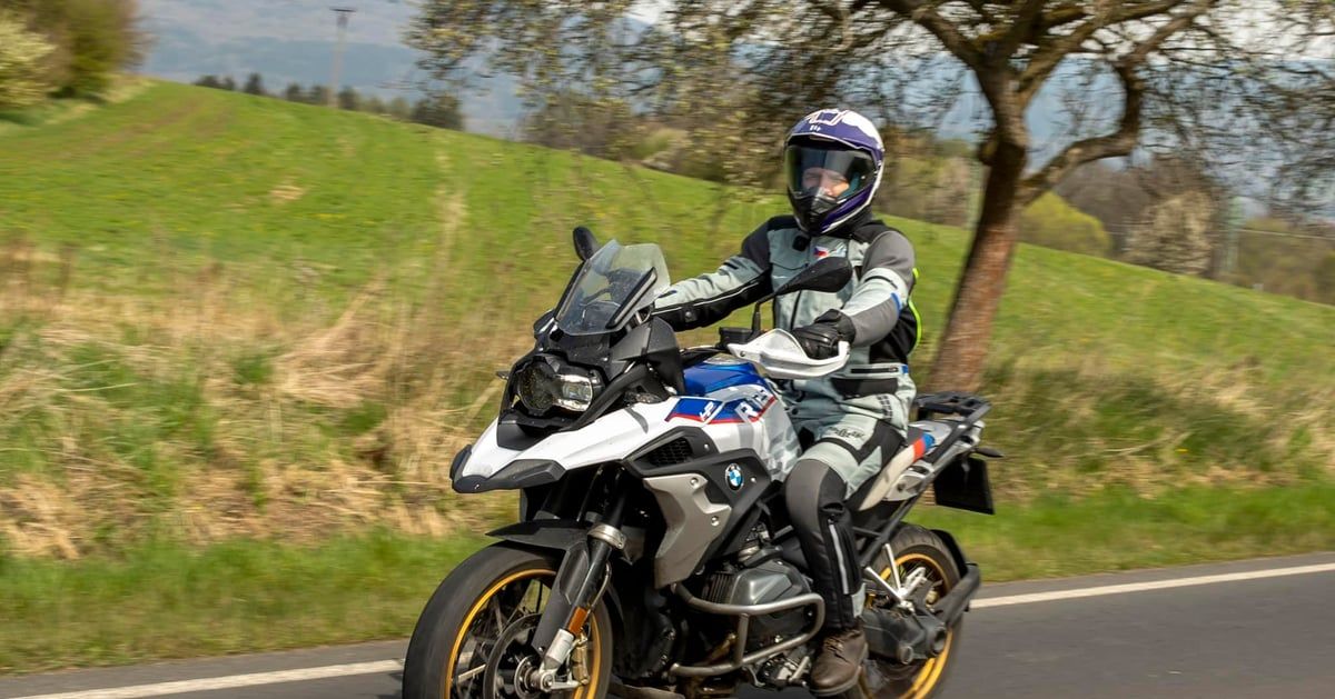 تحت المراقبة.. نقل رئيس التشيك بيتر بافل للمستشفى بعد تعرضه لحادث