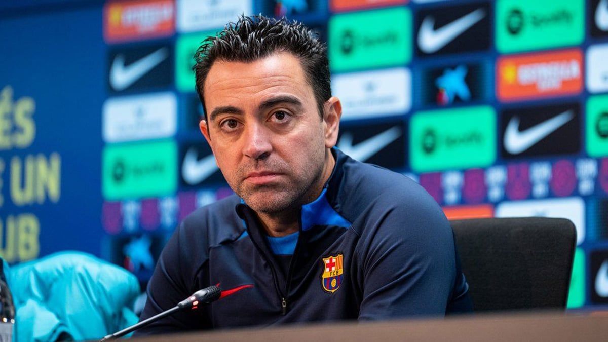 ماذا قال لابورتا لتشافي قبل إقالته؟