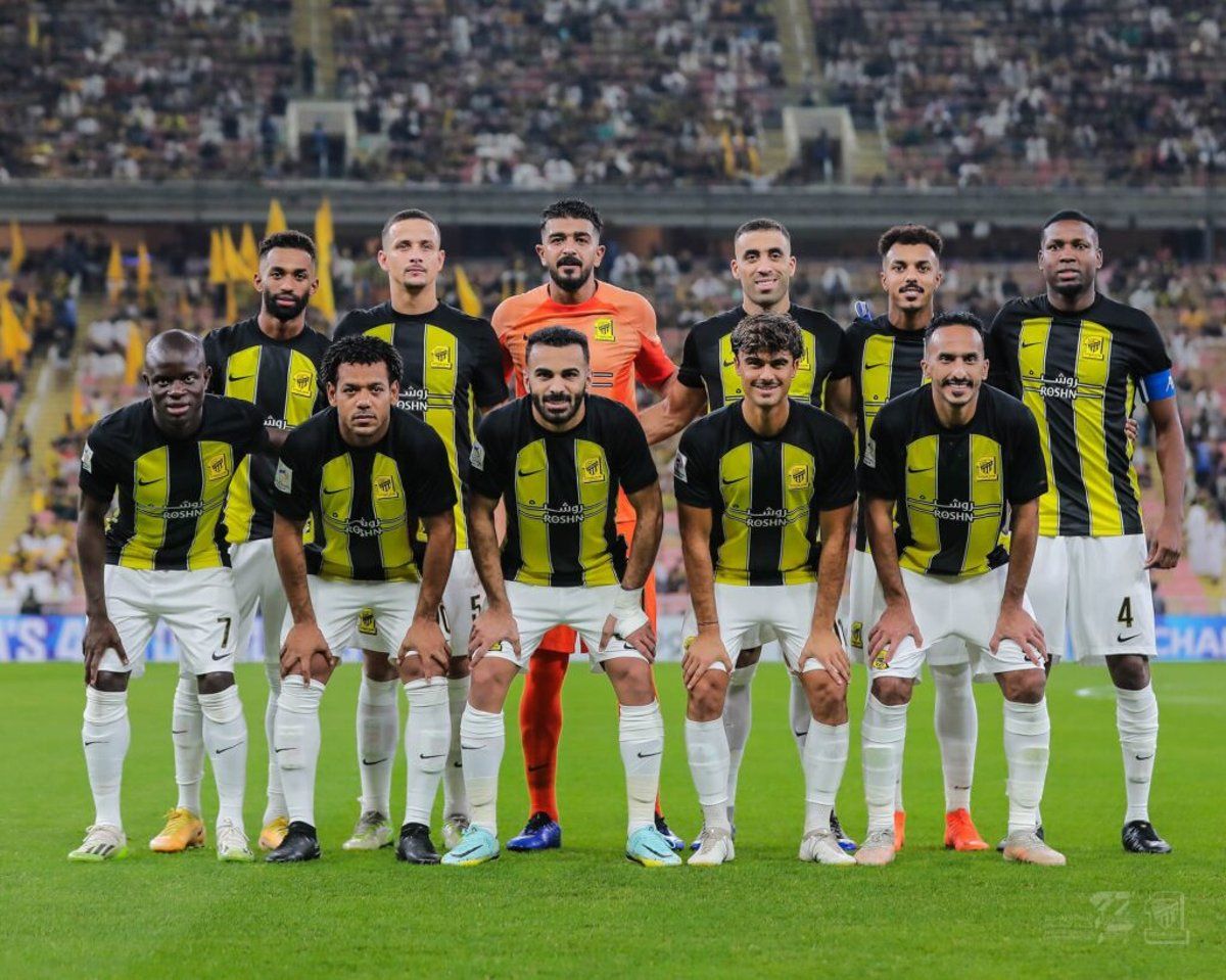 نجم الاتحاد السعودي يقرر الرحيل عن النادي والجماهير تهاجمه