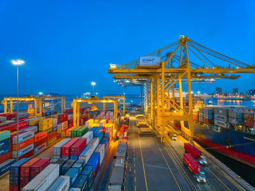 15.5 مليار تبادل تجاري إماراتي- ياباني في إبريل