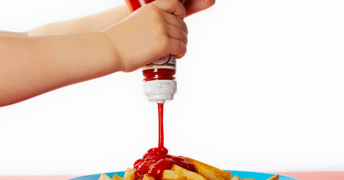 لماذا يُحظر حفظ الكاتشب بدرجة حرارة الغرفة؟