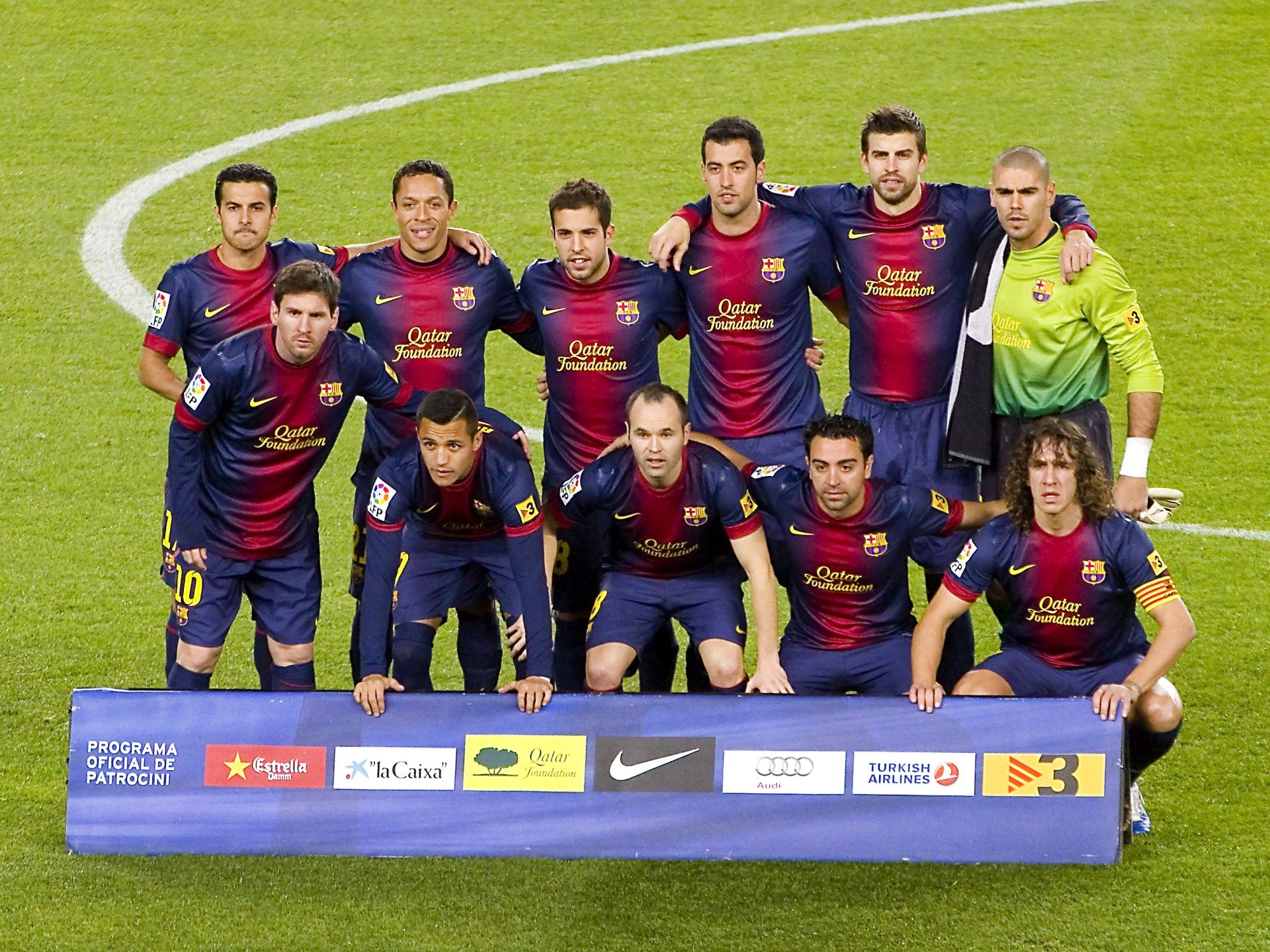 يتصدرها برشلونة.. قائمة أفضل 10 أندية في تاريخ كرة القدم - موقع الخليج الان