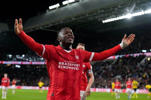 بعد إغراءات الدوري السعودي.. ليفربول يحدد بديل محمد صلاح