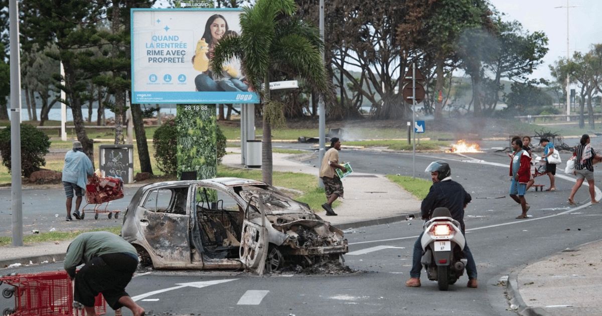 بسبب أعمال الشغب.. إغلاق مطار كاليدونيا الجديدة حتى يونيو المقبل