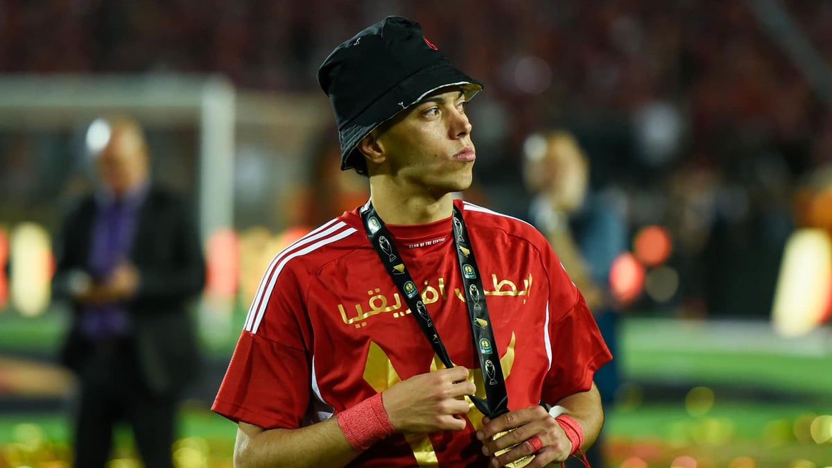 إمام عاشور يسخر من الزمالك بعد تتويج الأهلي