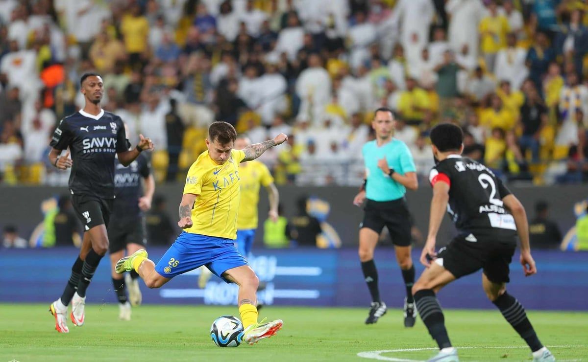 أثار غضب النصر.. تسريب يسبب جدلًا حول حَكم نهائي كأس الملك