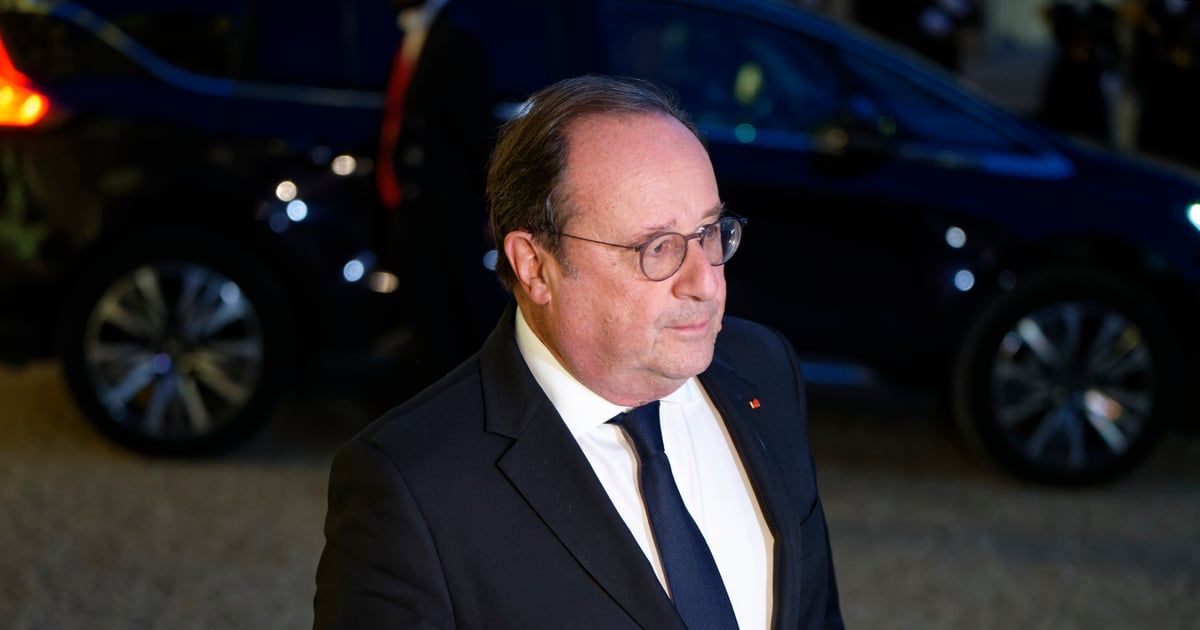 كان يستخدمها لرؤية عشيقته.. بيع دراجة فرنسوا هولاند بمزاد علني (صور)