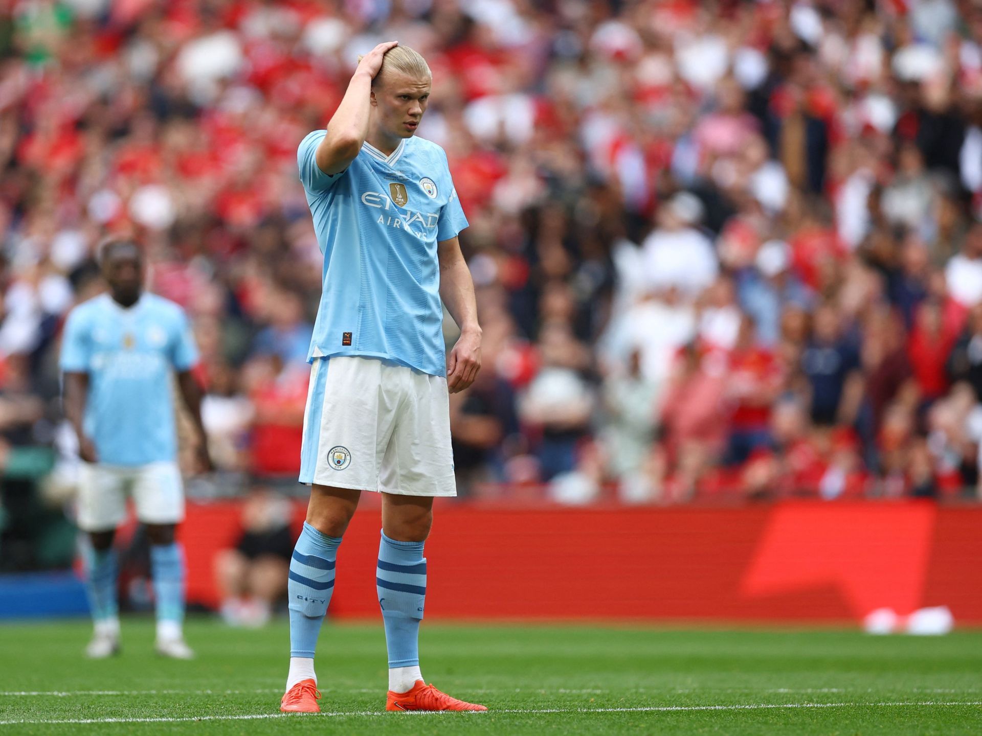 هل هالاند “لاعب درجة رابعة” أم أفضل مهاجم في العالم؟ - موقع الخليج الان