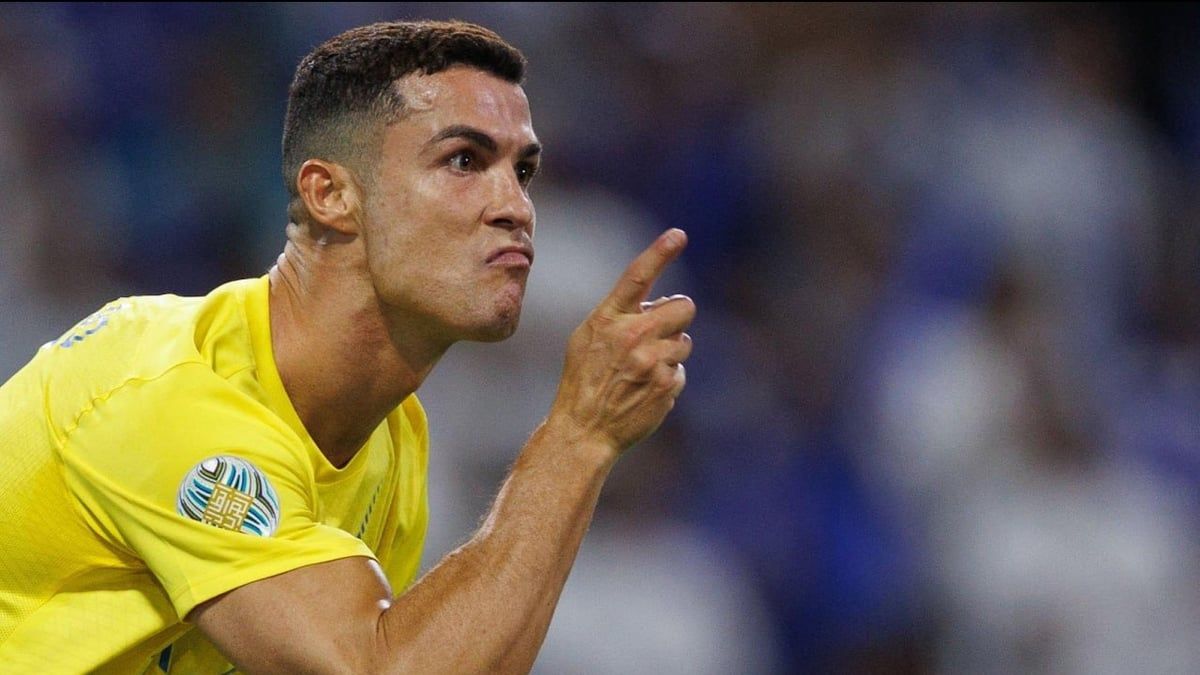 بعد اتصال رونالدو.. النصر السعودي يغري أسطورة ريال مدريد