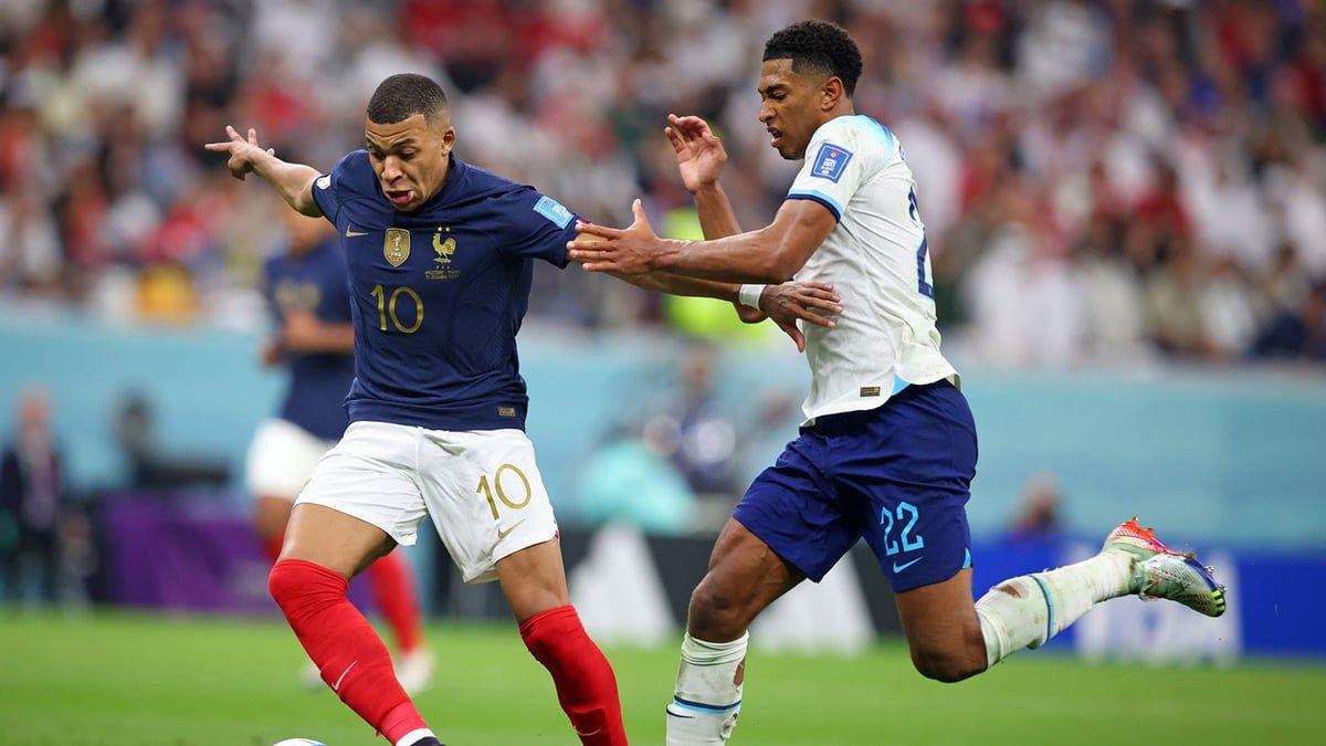 ردُّ فعل مبابي بعد تتويج بيلينغهام بجائزة أفضل لاعب بالليغا (فيديو)