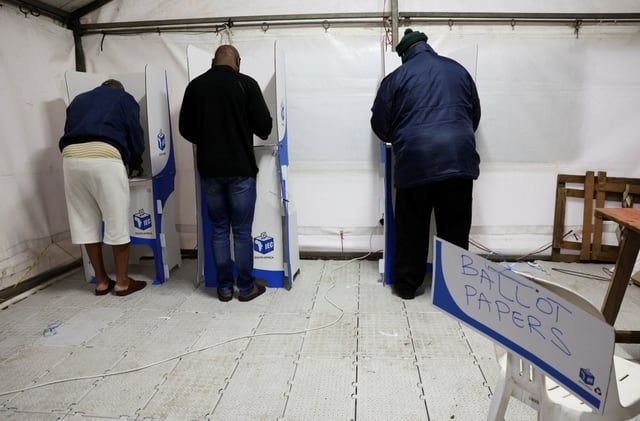 جنوب أفريقيا.. استياء من رامافوزا وحزبه مع انطلاق الانتخابات