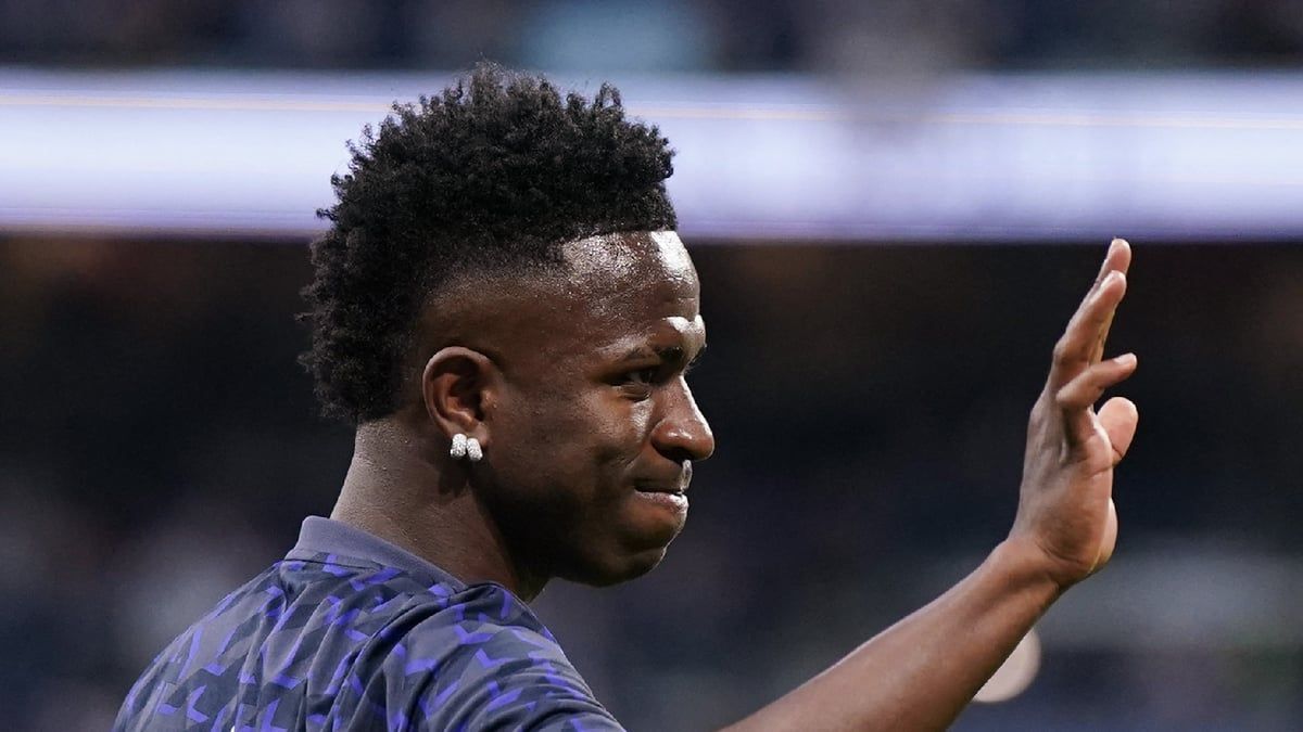 نجم ريال مدريد يختار أفضل هدف شاهده في دوري أبطال أوروبا (فيديو)