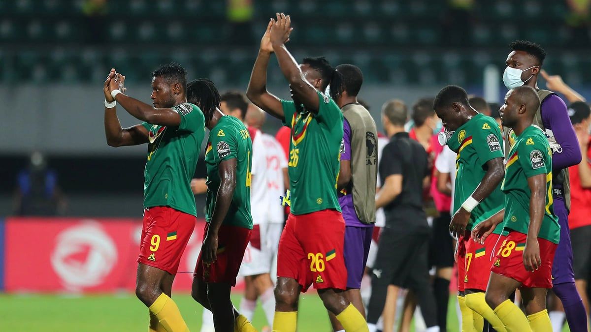 بعد خلاف حاد.. تعيين ندتونغو مدربا مؤقتا للكاميرون واستبعاد بريس